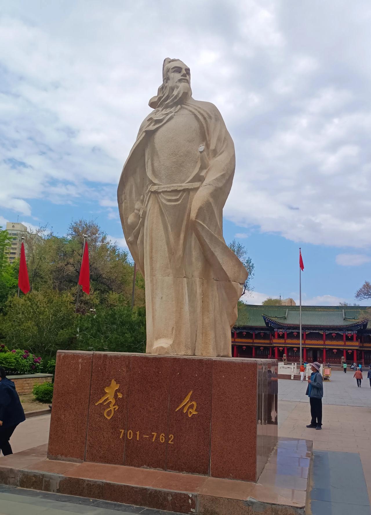 伟大的诗人，为人敬仰
古代十大诗人 中国诗人作家榜