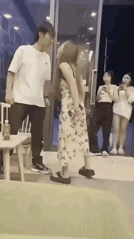 我让你叫，再叫啊