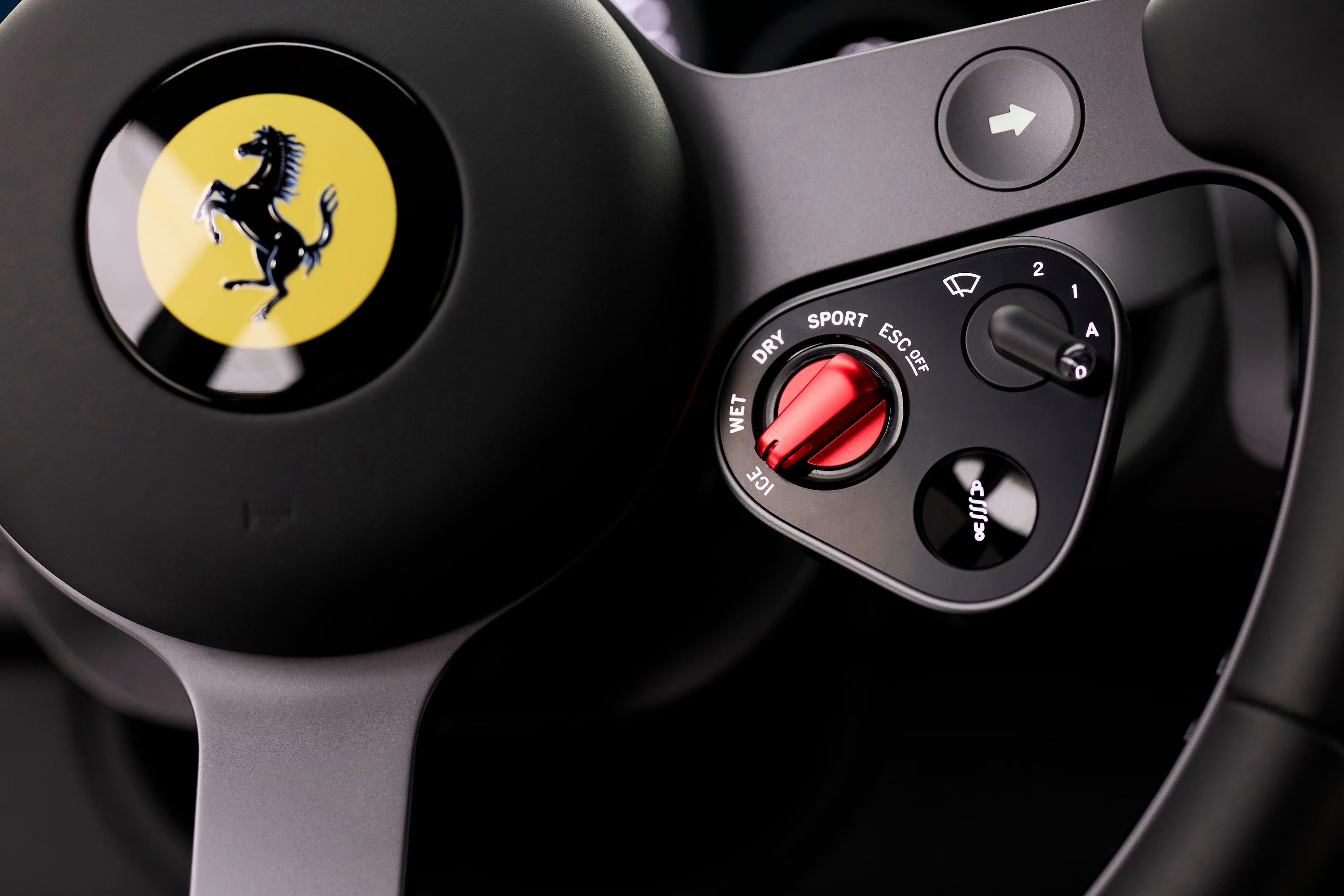 Ferrari LUCE开箱大秀，3988000，比欧洲起售价低了个豪车税钱，目