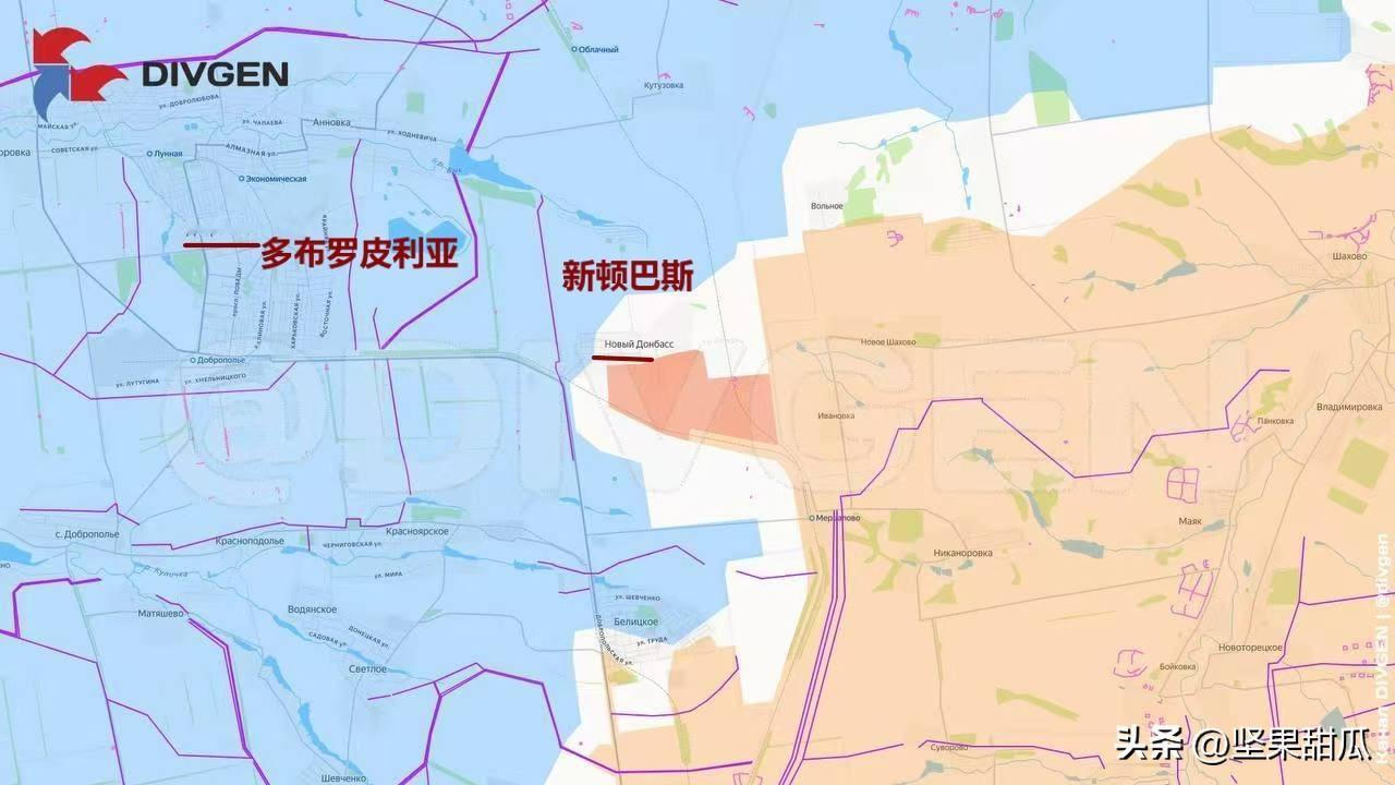 红军村北部，多布罗皮利亚东部，俄军中央集群突击队经过努力，在新顿巴斯镇取得了一些