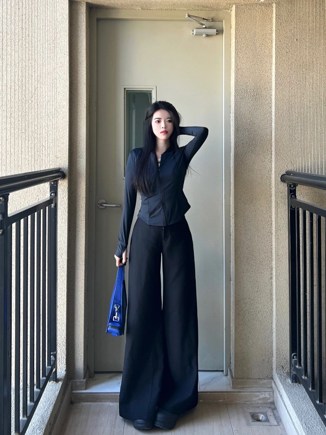 我只对显瘦的黑色感兴趣！