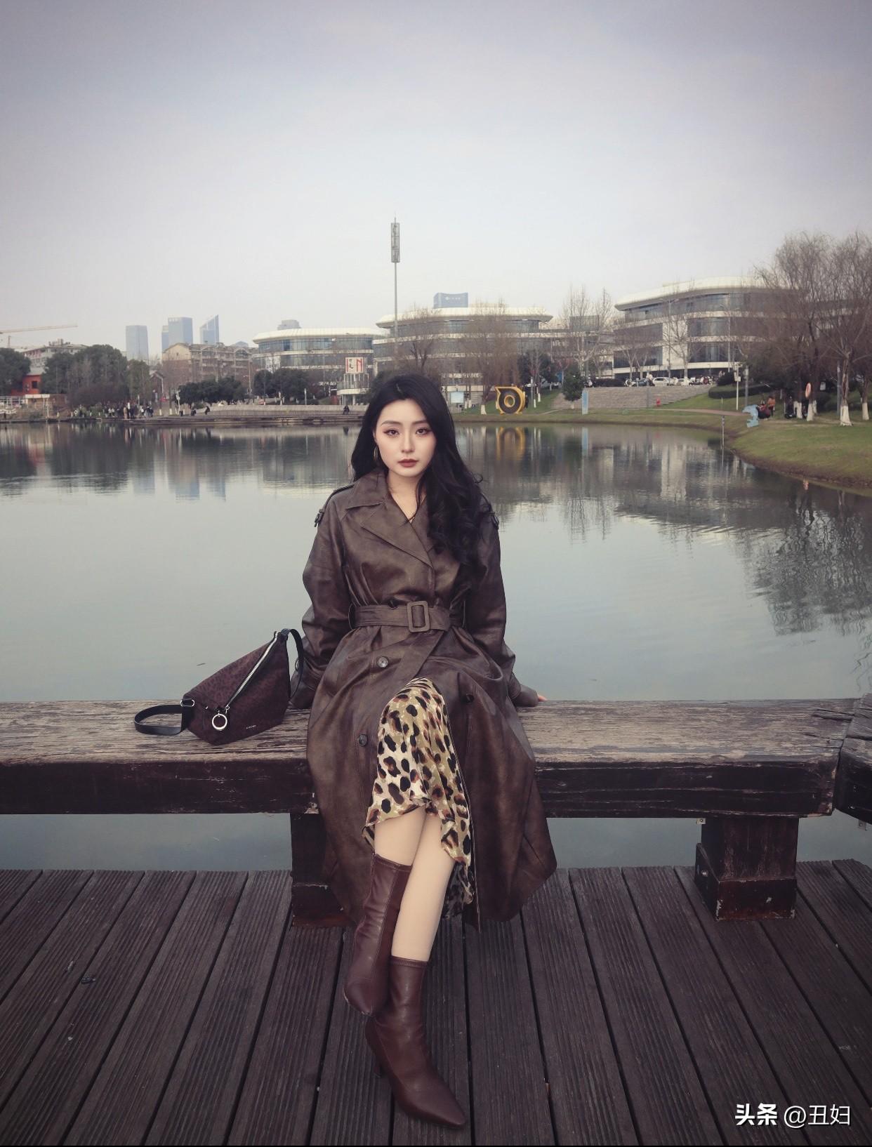 女生多少岁可以成为有魅力的女人魅力与年龄无关，主要取决于内在修养。