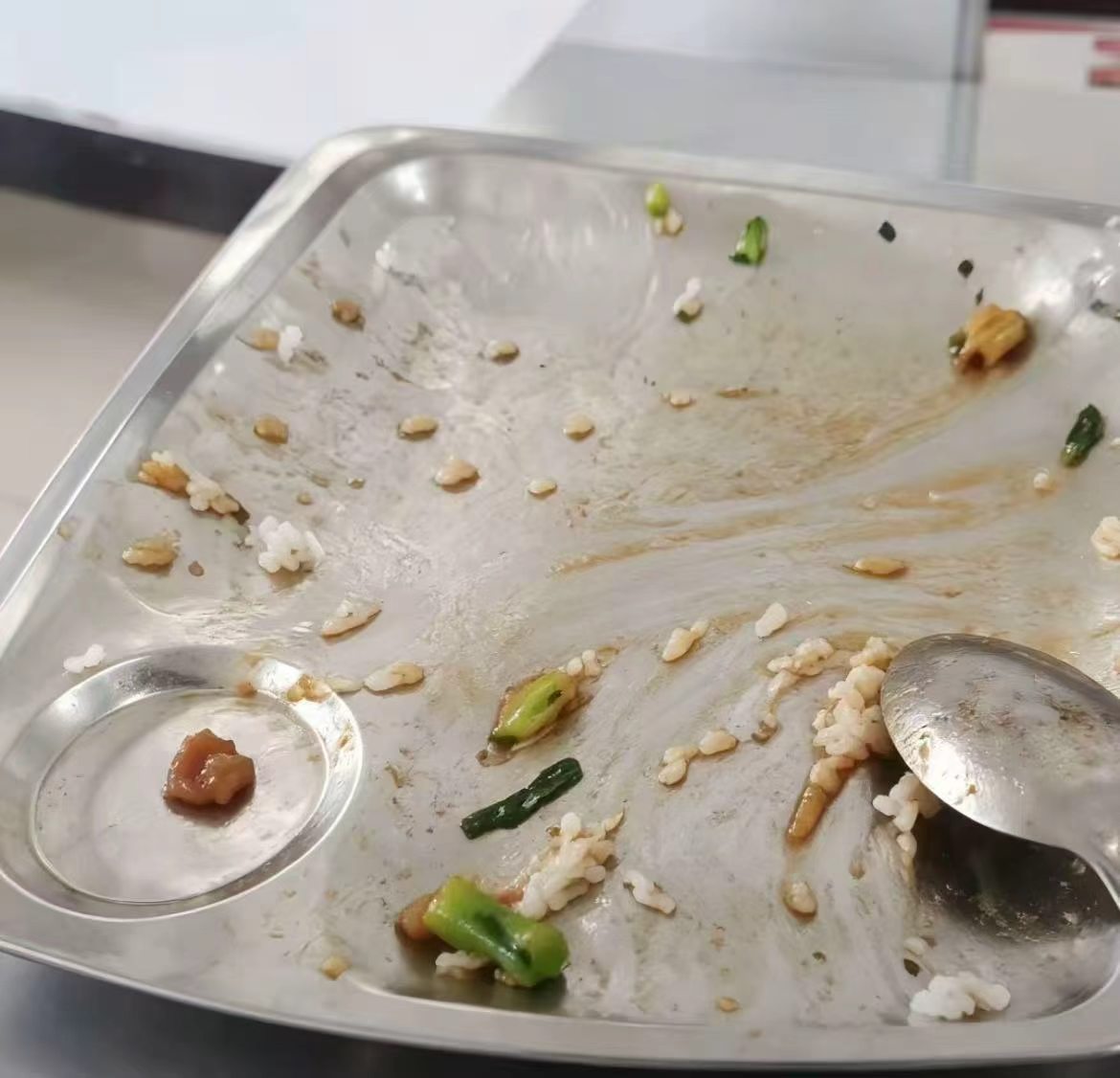 吃完了好撑 