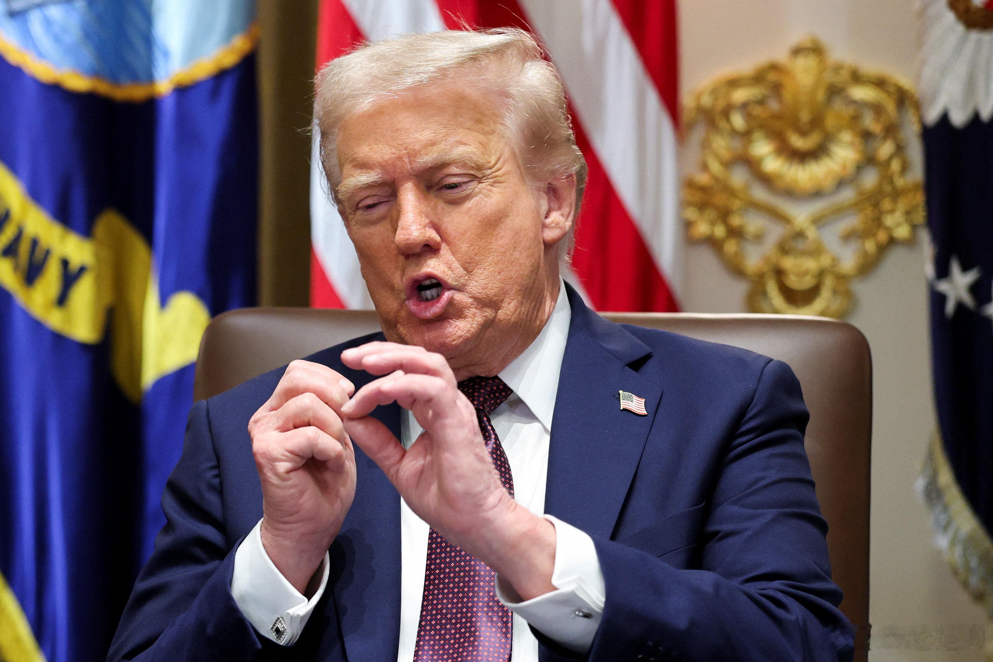 特朗普说，印度向美国订购了68架阿帕奇，莫迪总理寻求与他会面。 