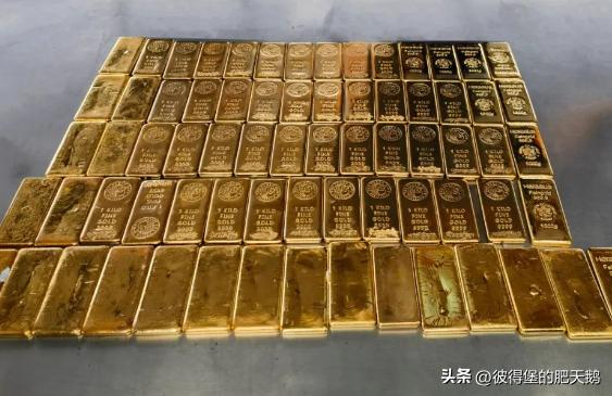 这是前史密斯专员被人赃并获了？家中查获4000万美元金条，美前CIA官员对其犯罪
