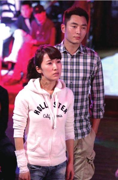 李念与“果郡王”，李念看起来没那么美，倒是“果郡王”有点帅。