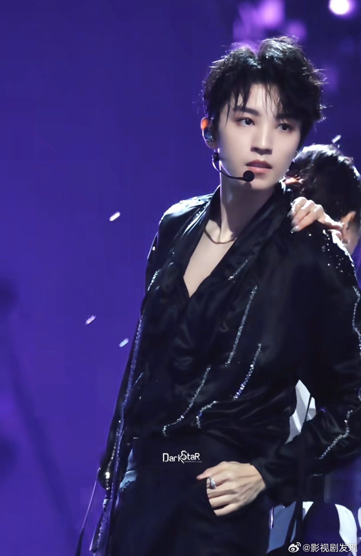 王俊凯 浪姐我以为眼花看错了前几季不都是成团夜才邀请嘉宾吗？现在怎么初舞台就开始