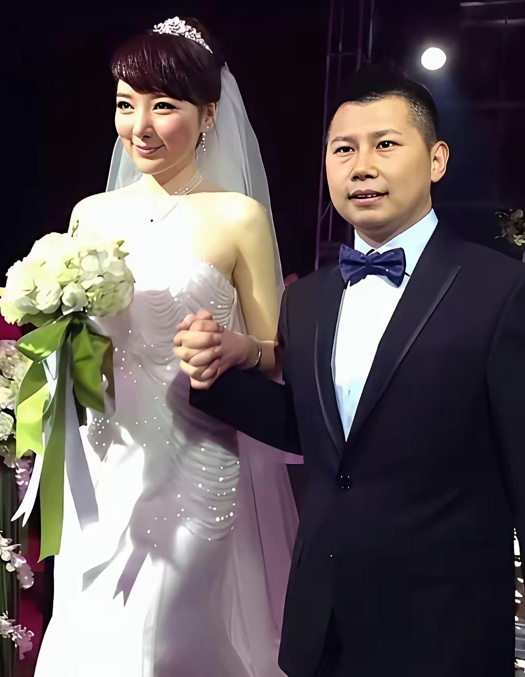 万万没想到他俩是夫妻！男方是知名相声演员，这已是他第三段婚姻，妻子是中国戏曲学院