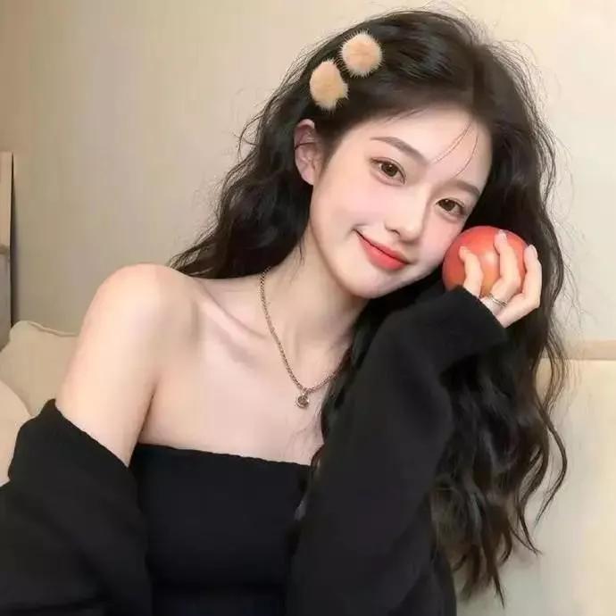 元气少女🍎，笑容甜美如蜜
