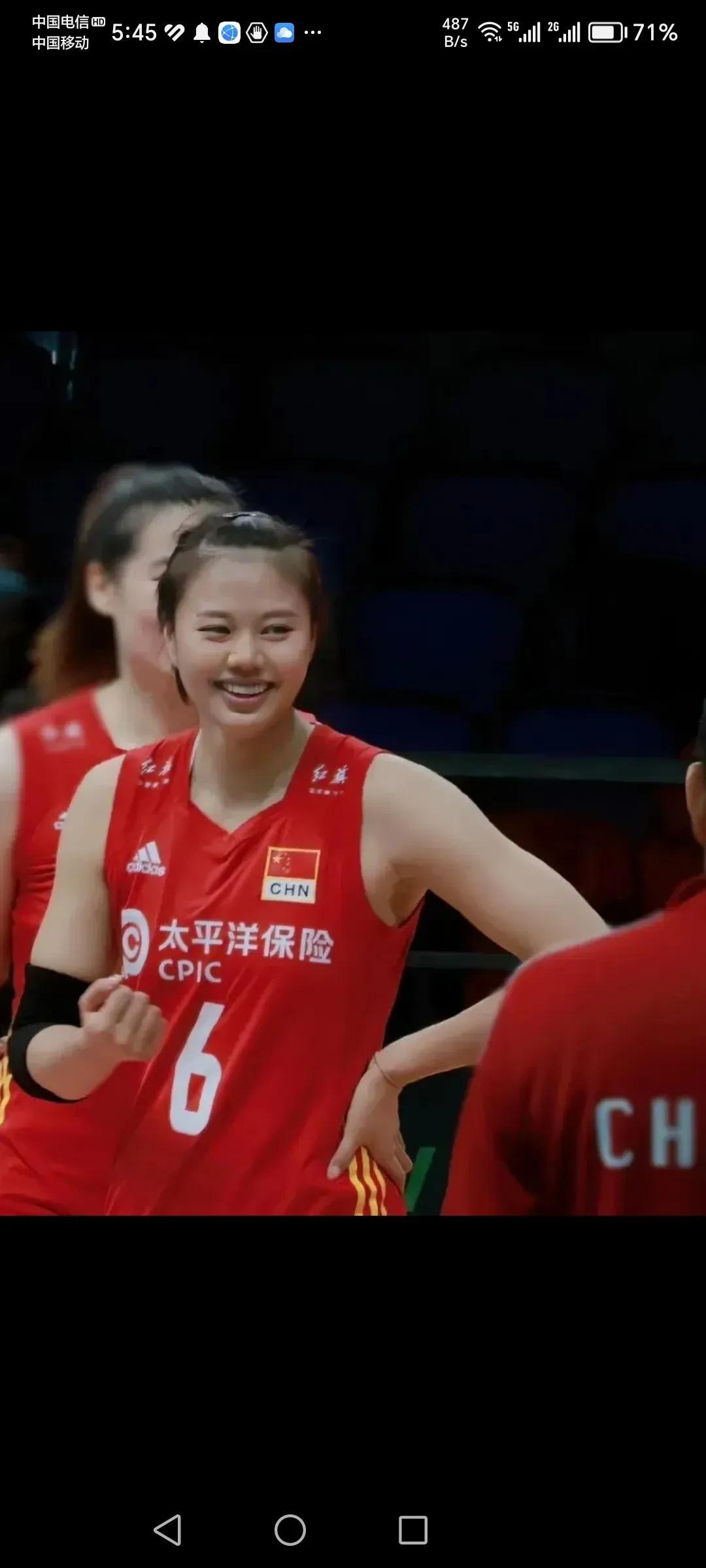 祝贺中国队，奥资赛首场3-0乌克兰队，取得开门红。乌克兰队真不弱，弹跳力好，攻击