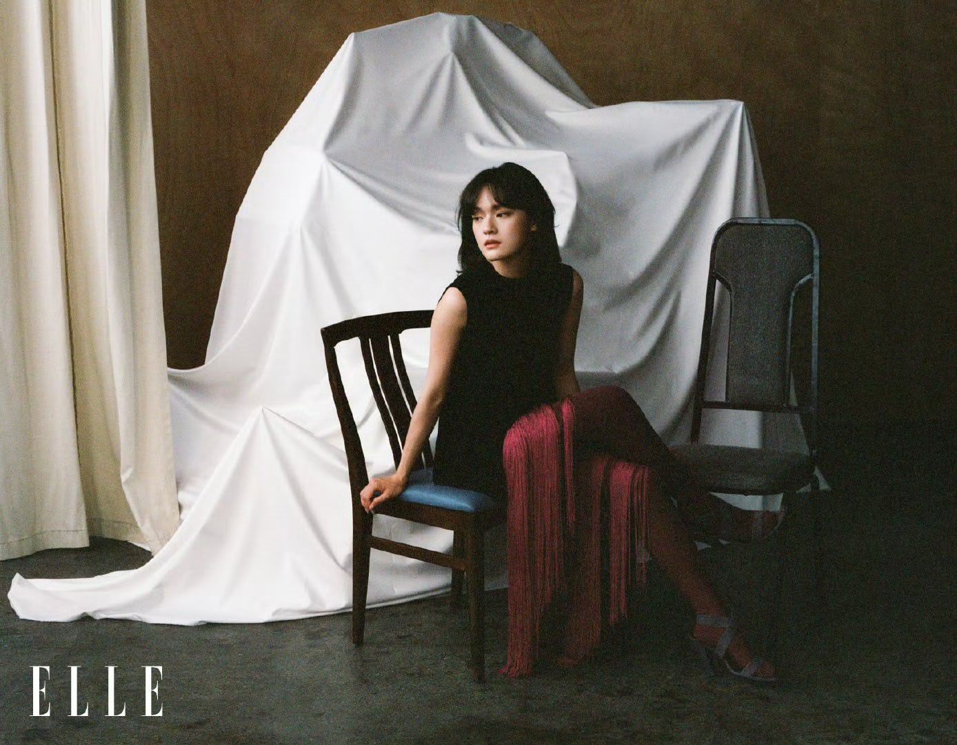 ELLE8月刊文淇封面文淇ELLE镜头下的叙事感  捕捉光影瞬间，文淇登ELLE
