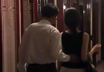 上海，女子怀孕期间与已婚男网友多次线下见面并发生关系，结果早产、感染上性病、被丈