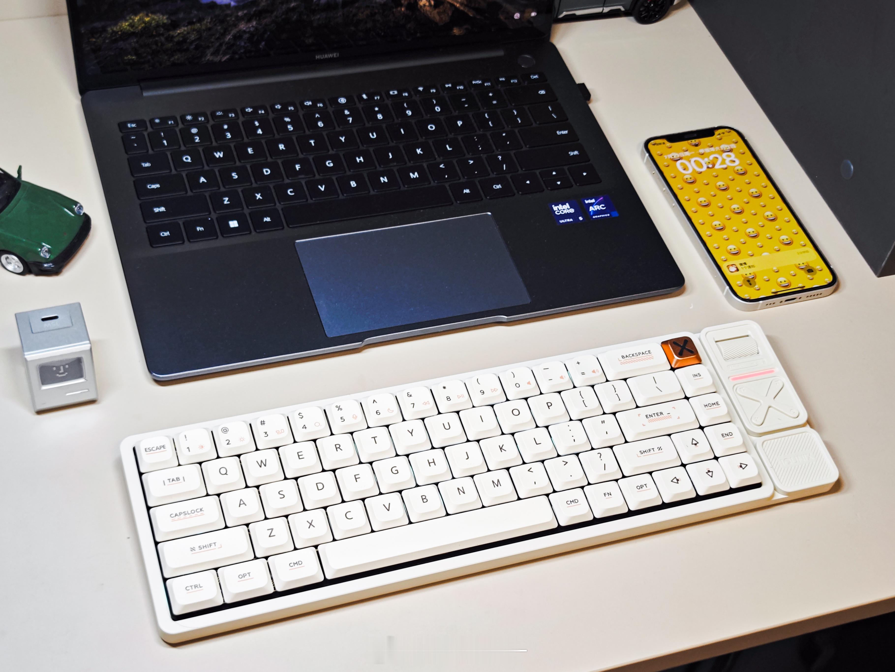 最近换了一把新键盘IQUNIX MG65 Pro，这把键盘从发布到上市阶段热度就