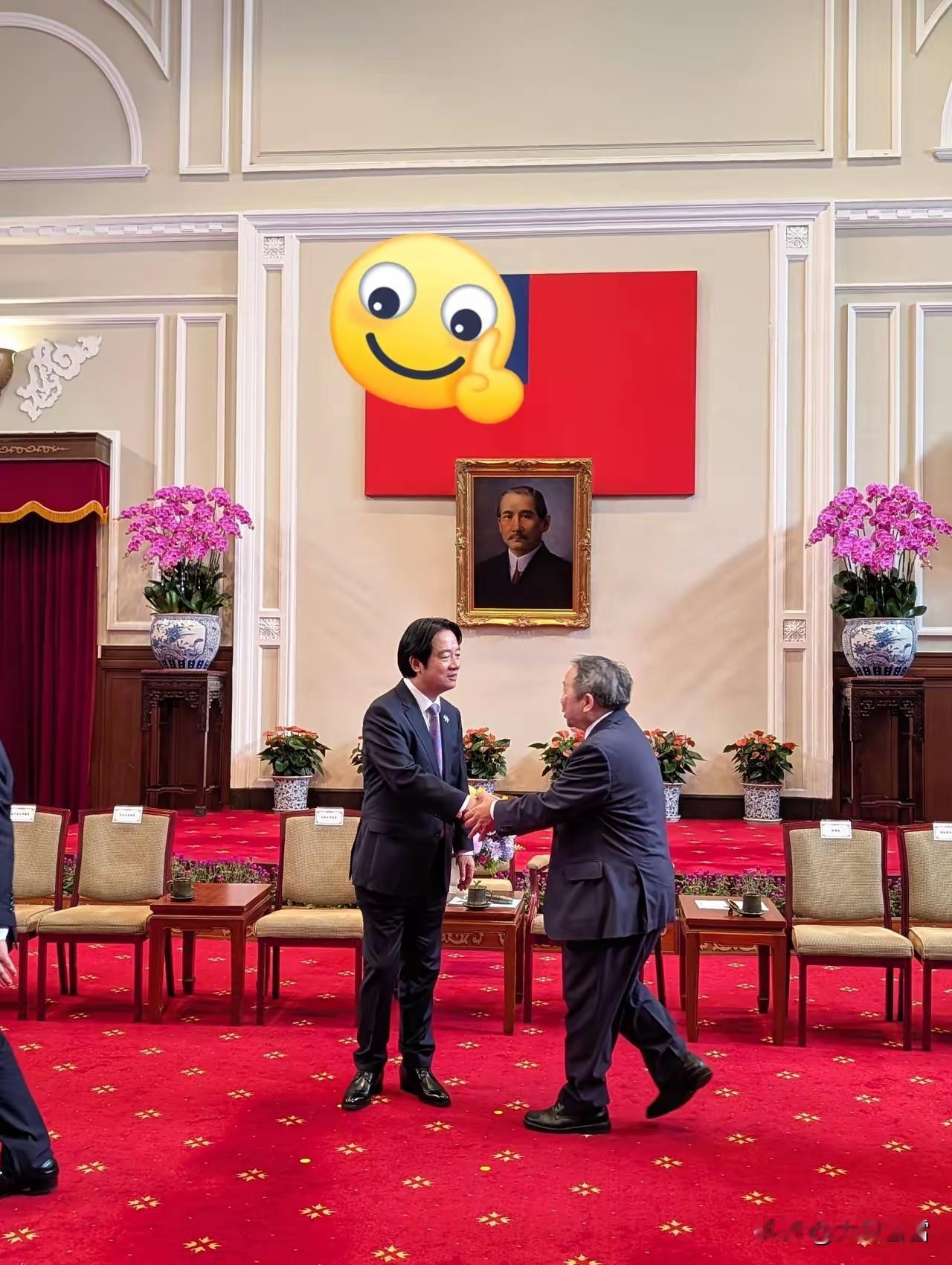 赖太君和石平太郎会面，竟然敢在孙中山画像面前握手，这不玷污了他老人家的理想信念吗