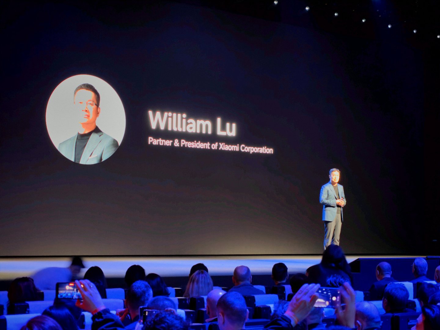 干活了小米国际发布会昨天曝光的那个超跑，到底是啥，一会应该有消息了mwc2026