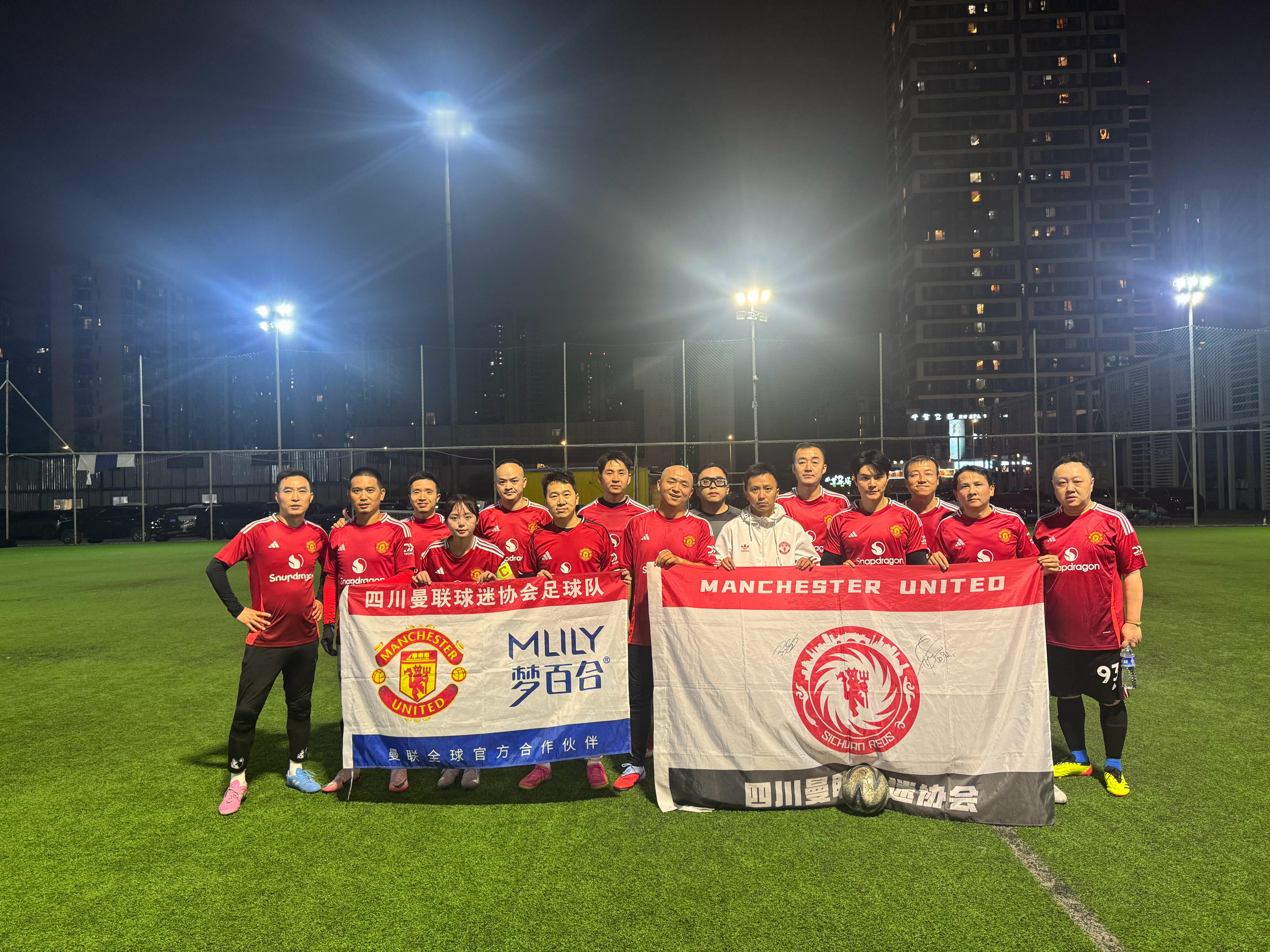 今天这比赛踢舒服了，下次可以多安排一点和女足的比赛 