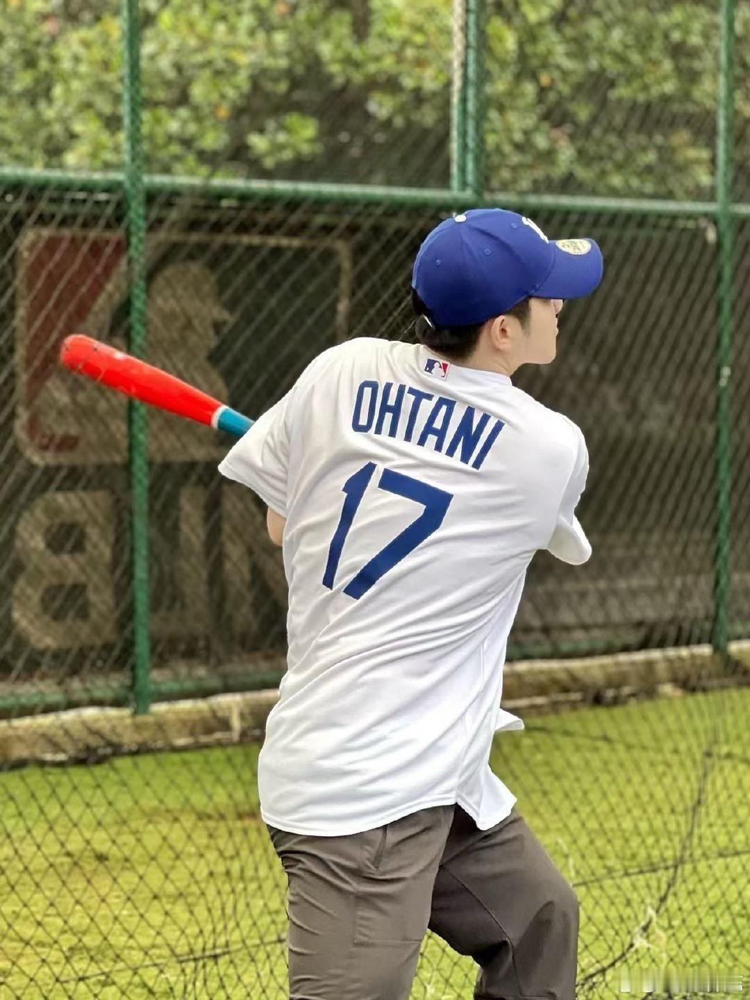 樊振东MLB中国区冠军荣耀大使  好呀 新年新气象 恭喜樊振东解锁新身份🫶🏻