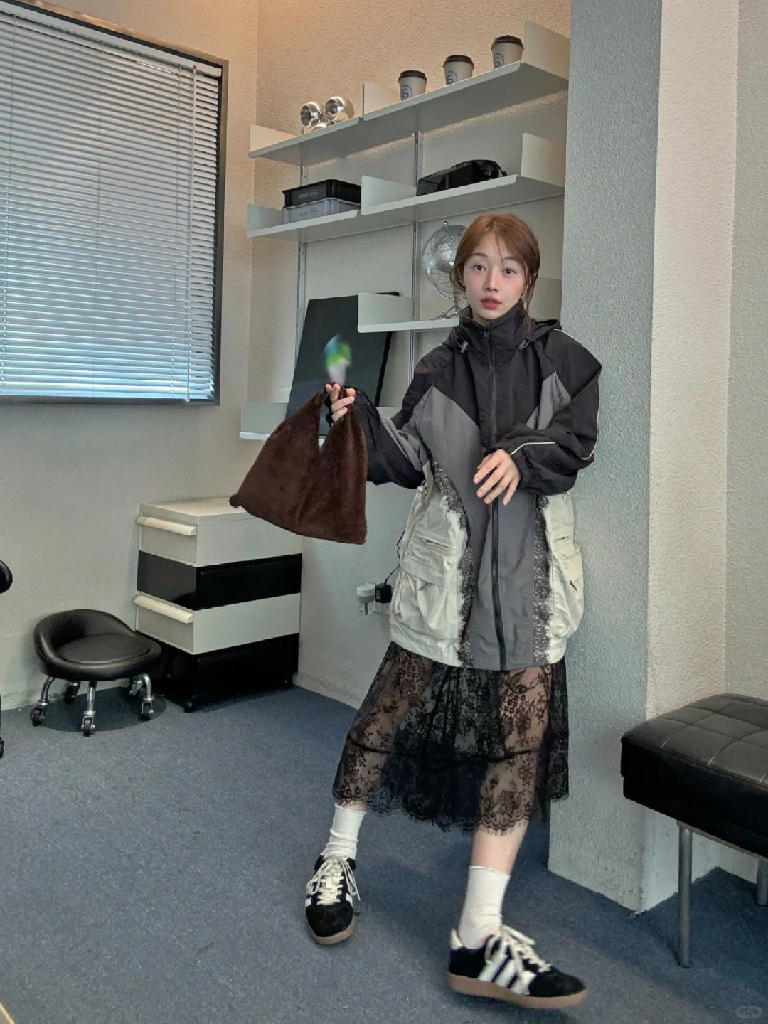 冲锋衣配球鞋👟