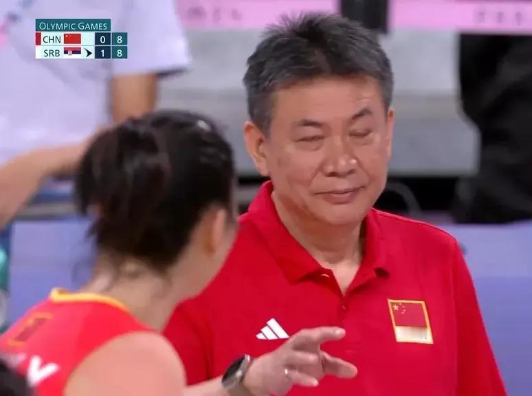 关于蔡斌是否为李盈莹恩师，解读各异。正确认知如下：

1：教练是工作团队负责人，