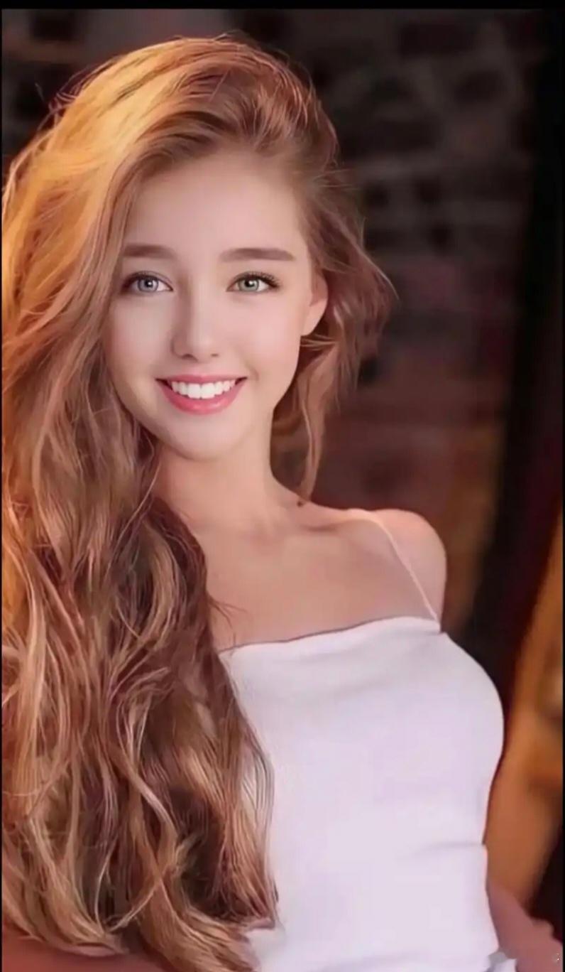 东西方美女比拼，你投给谁？ ​​​