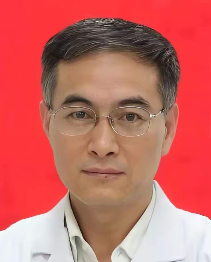 医生王福建到底有多可恨！
农民工工地被绞断四根手指，全家砸锅卖铁凑了14万救命钱
