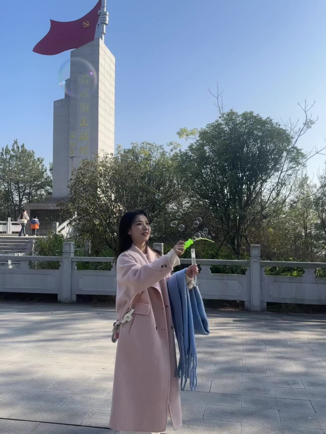 何时葡萄先熟透 你要静候再静候