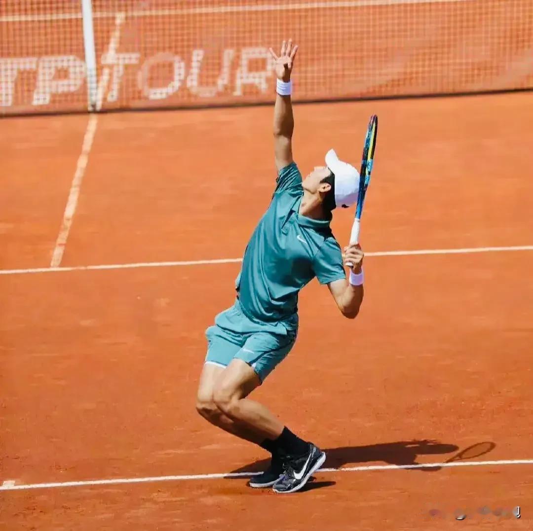 商竣程和布云朝克特将参加下周的法网男单资格赛，吴易昺上周已经确定缺席，最终的法网