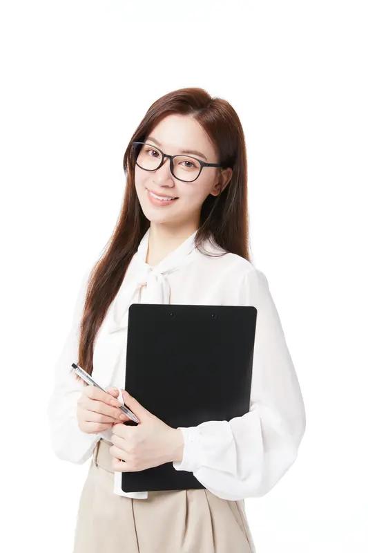 职场暗恋难以启齿？我用谎言做了最勇敢的告别！

职场暗恋，像一场没有硝烟的战斗，