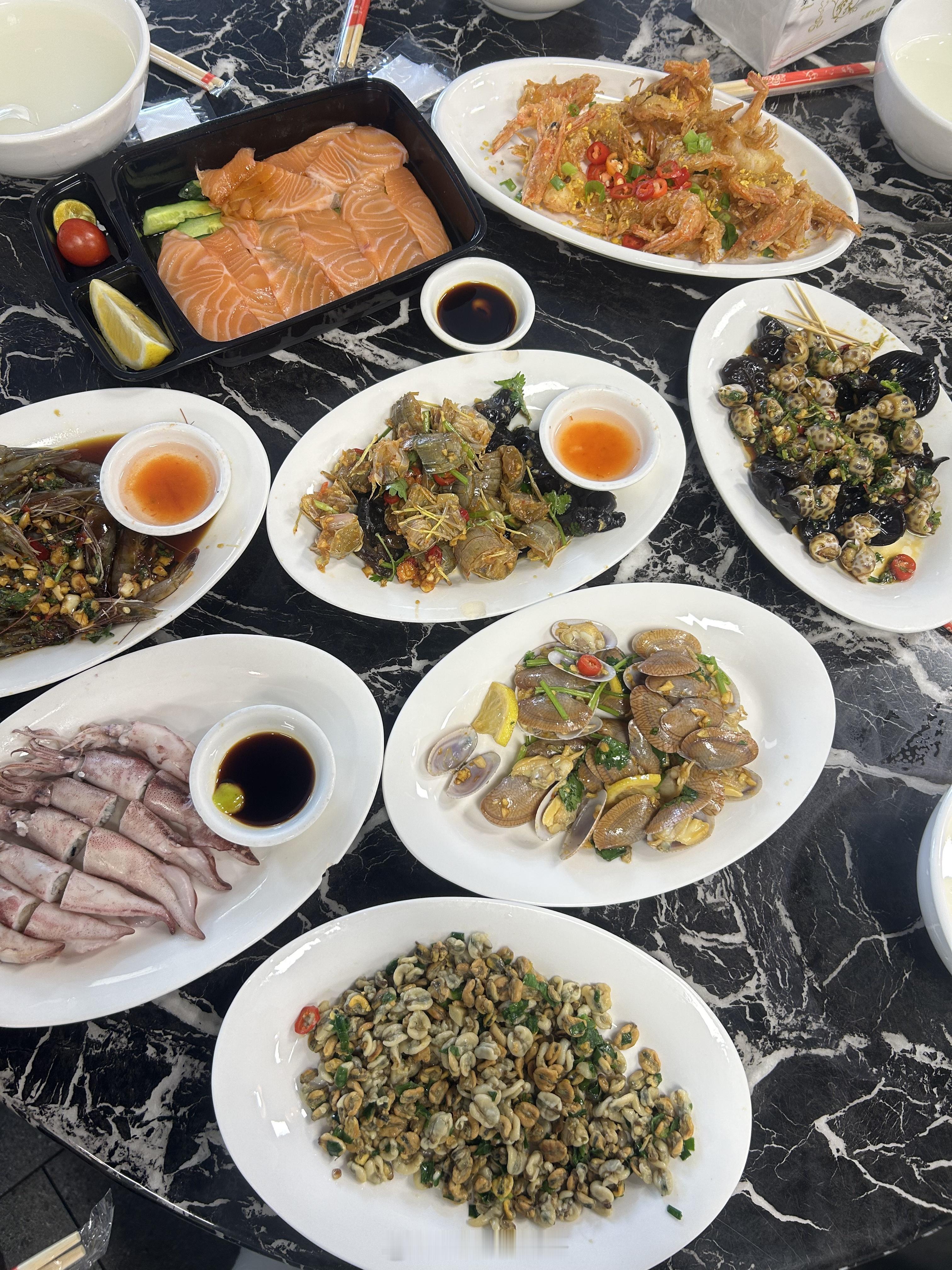 吃减肥餐，五一假期胖了3斤