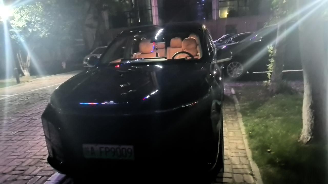 氛围灯跟中了毒一样[流泪]【来自懂车帝车友圈】