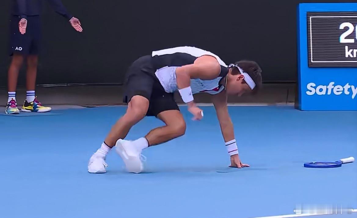 布云朝克特vs沙波瓦洛夫澳网2026 澳大利亚网球公开赛男单首轮，中国选手布云朝