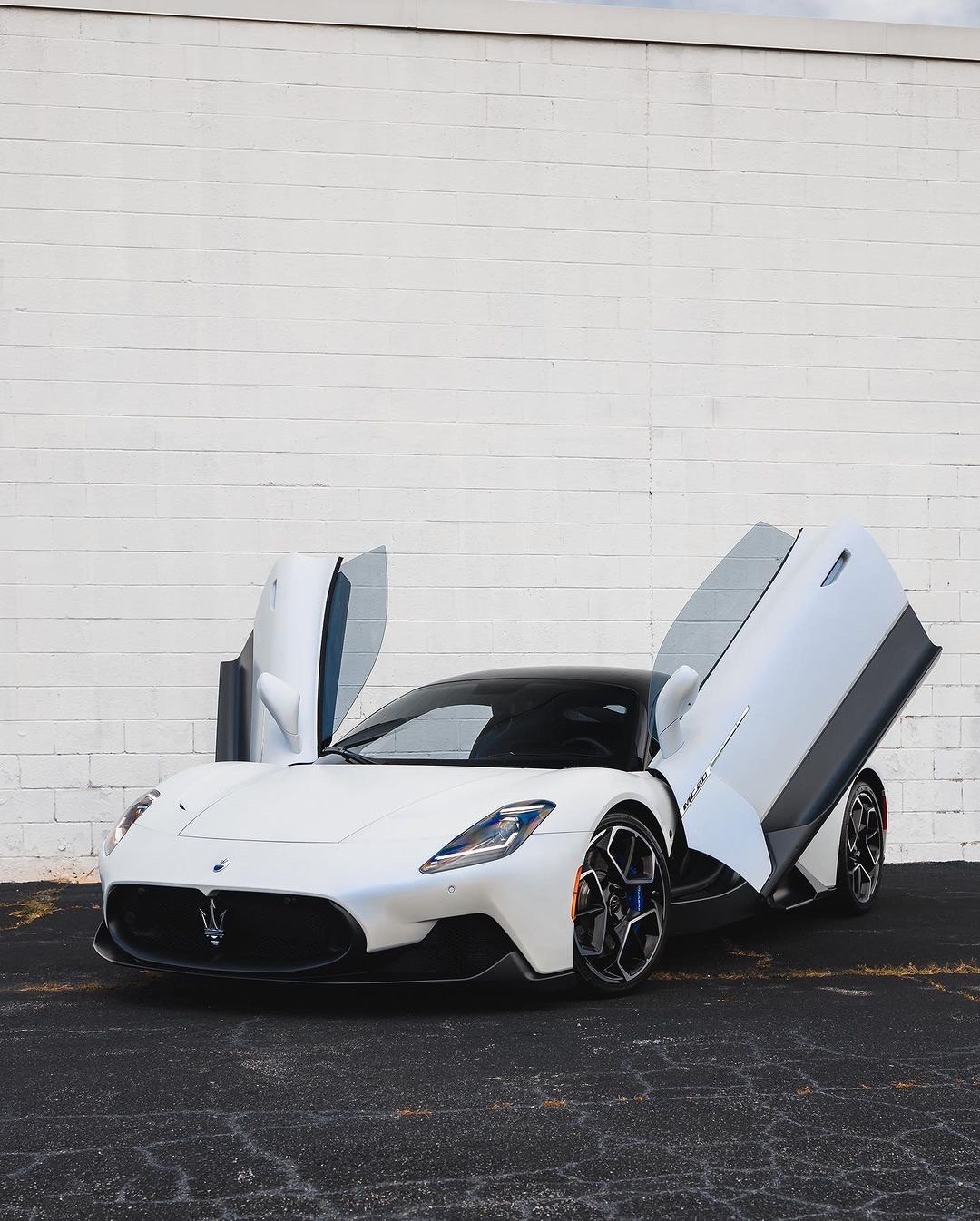 玛莎拉蒂 MC20 ​​​