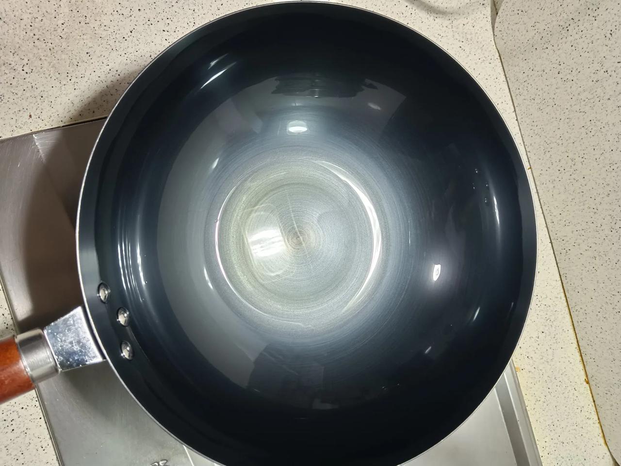 这两天超市牙膏搞活动，好像是侧重预防牙周炎的。
​似乎销量还可以。
另外​，购买
