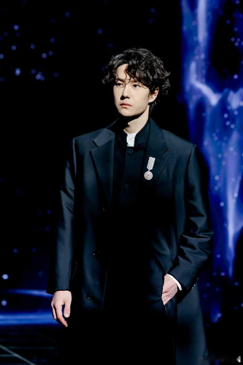 吃🍉电影《刺客》导演编剧：程耳《无名》领衔主演：甄子丹  王一博领衔主演：王传