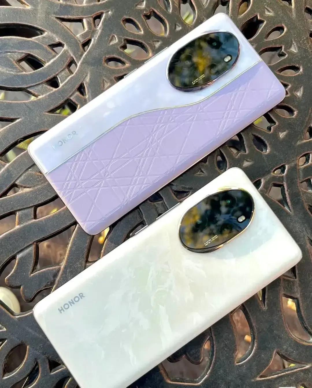 荣耀100 Pro真是女性朋友们的贴心之选！

它的莫奈紫、迷蝶蓝等时尚色彩，让