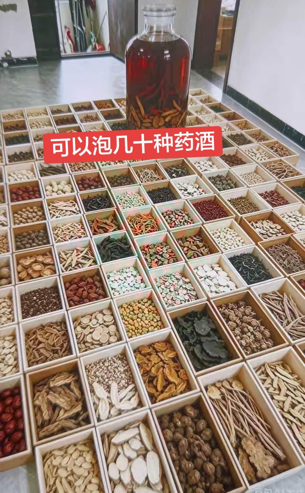 我们道士上班，一个星期才休三天，上二休一，意思是上班两天休息一天，星期一休息，星