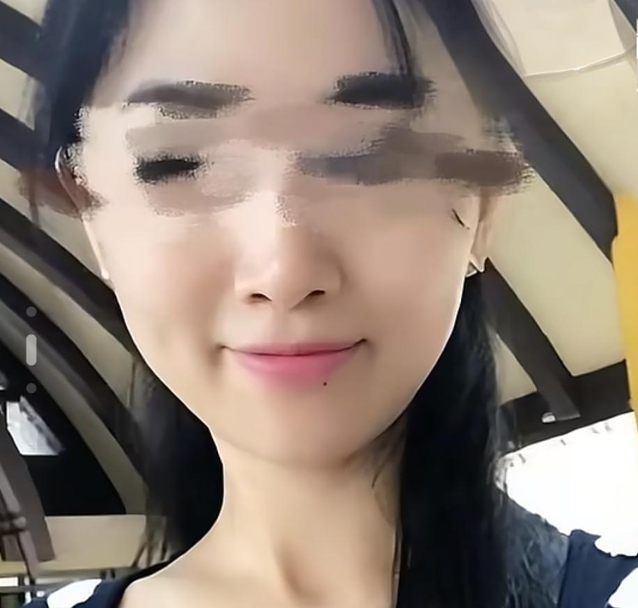 结婚42天索要千万，逼死前夫，翟欣欣获刑12年！这判决，够吗？
 
翟欣欣获刑1