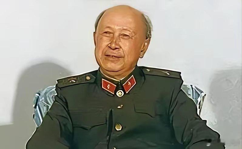 2008年年底，一辈子不看电视的钱学森突然跟儿子说：“支个电视行不行？贵不贵啊？