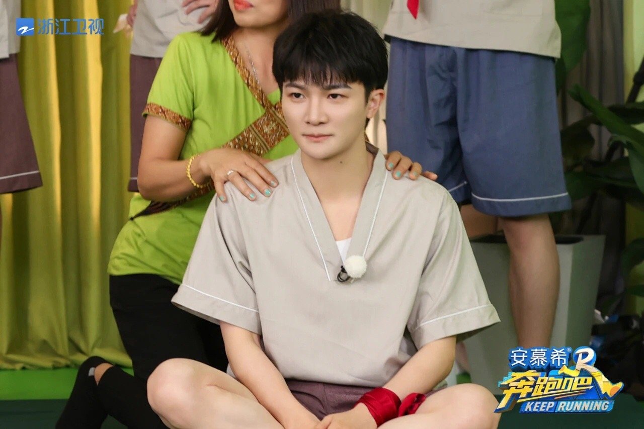 #周深[超话]# [音乐]#周深奔跑吧# 【周深｜《奔跑吧2023》第十二期｜图