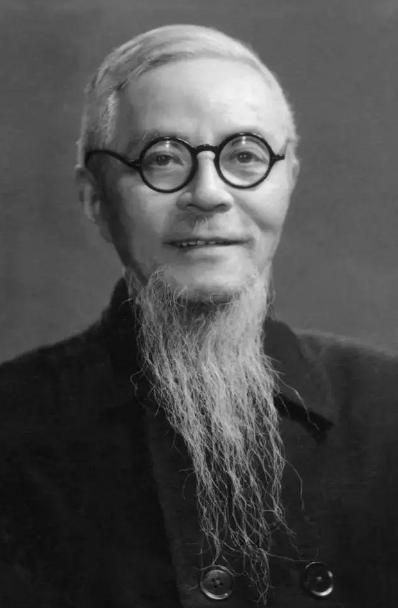 1938 年 战火蔓延江南，丰子恺带着家人辗转南迁逃难。路途之中舍弃金银细软等诸