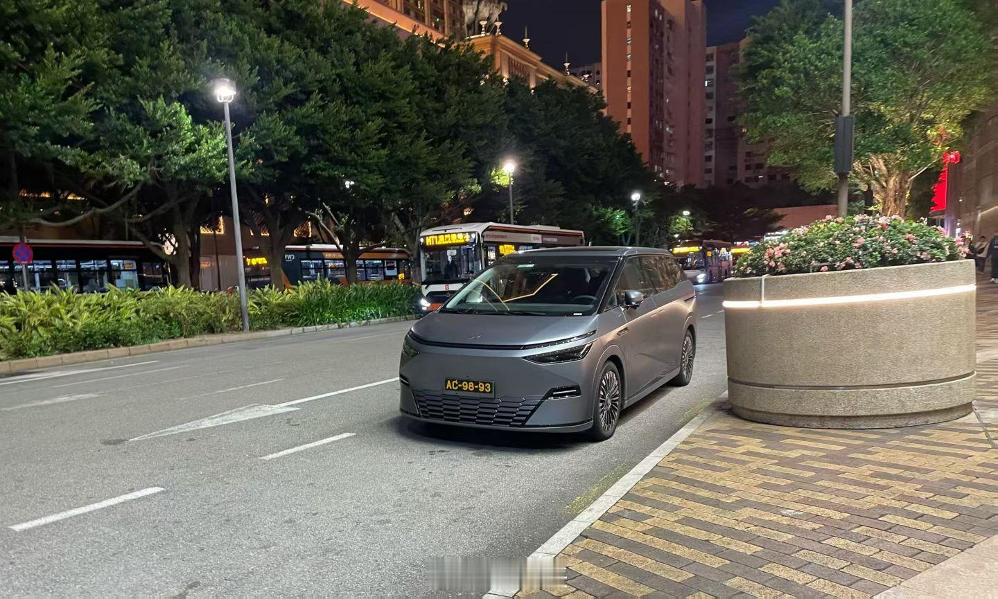 澳门街头的国产新能源汽车