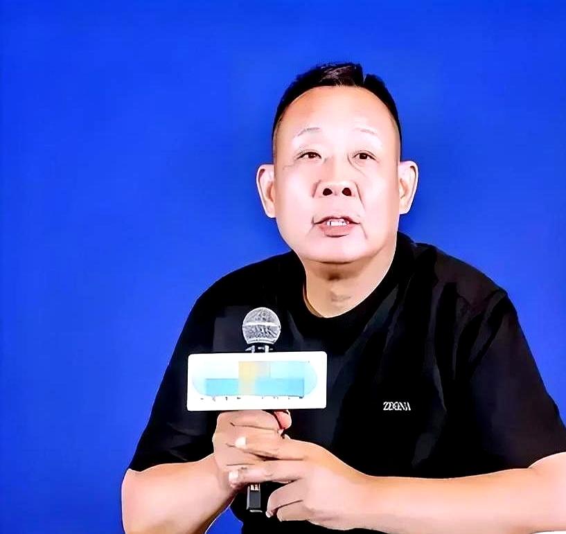 胖东来老板于东来这事儿，说实话够通透！
人家提前把话撂下了：万一哪天碰上脑梗心梗