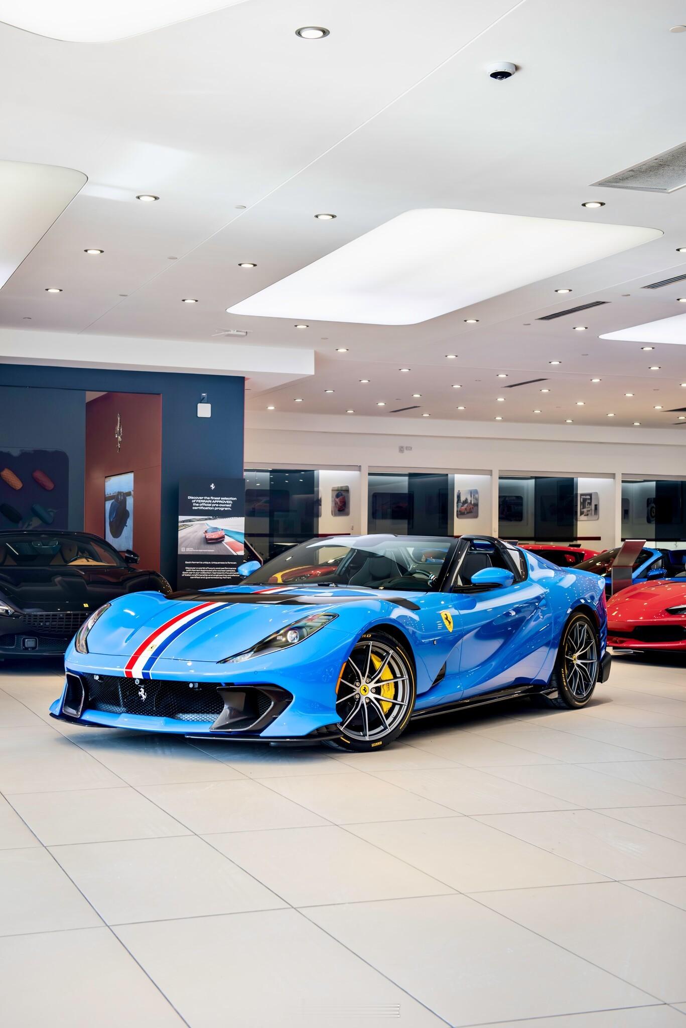 Ferrari 812 Competizione A ​​​