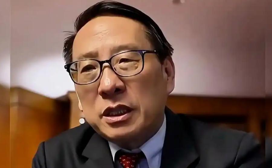 高志凯曾深刻揭露：历史上，精英阶层和先富群体常常主动卖国，其后代忙于为先人洗白。