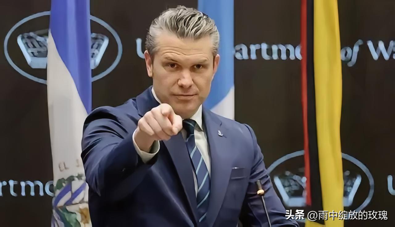 美军高层人事震动！防长删改晋升名单，白宫紧急介入审查
 
美军内部最近爆出了一件