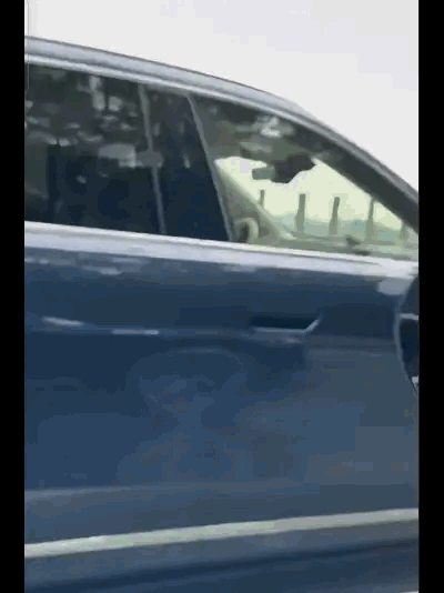 余承东 开车睡觉不知道是不是余总？是不是在玩手机？但是手离开方向盘没有目视前方，
