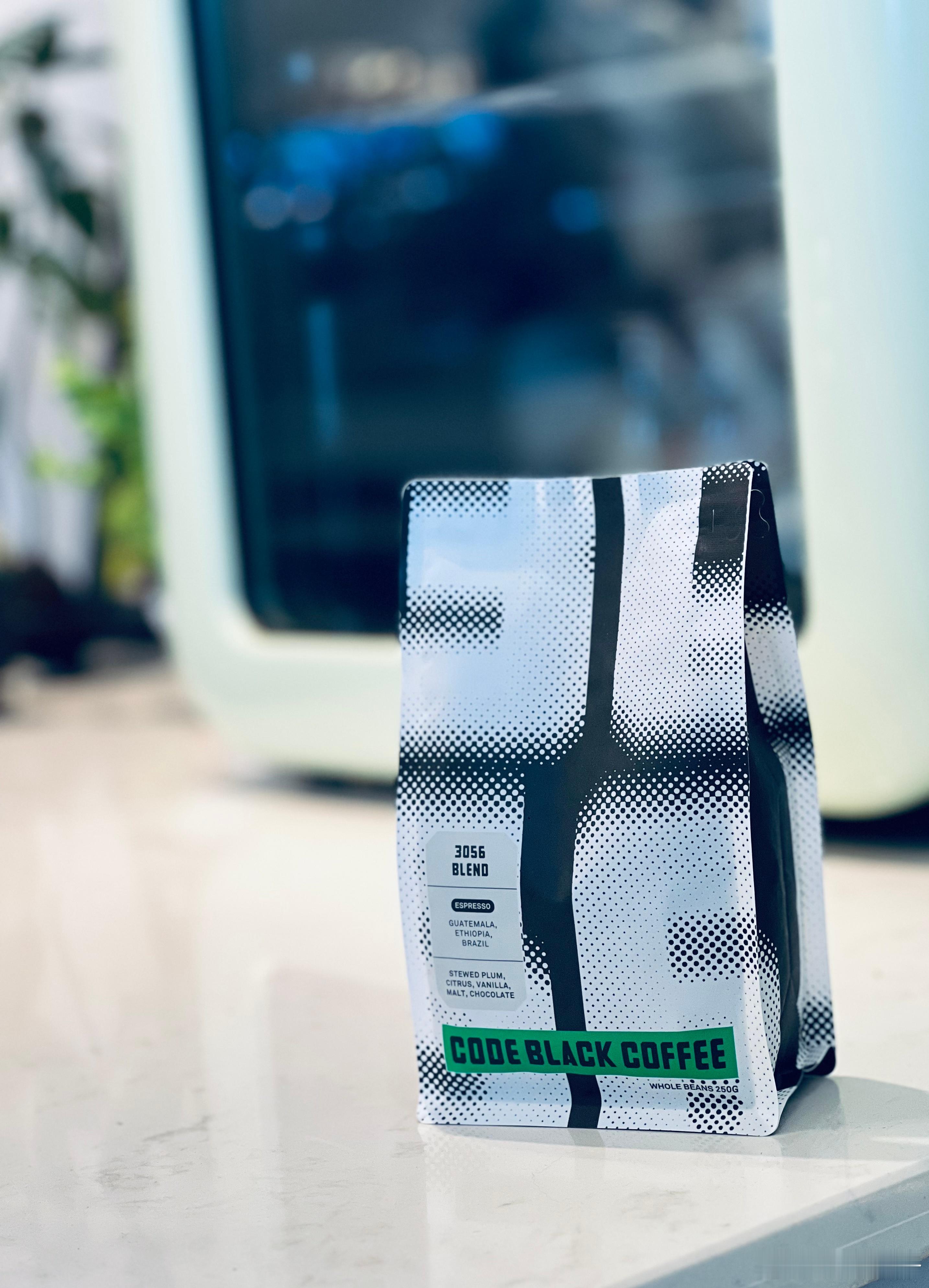 土澳冠军店之一的Code Black拼配豆隔空干啡 分享一下吧 ​​​