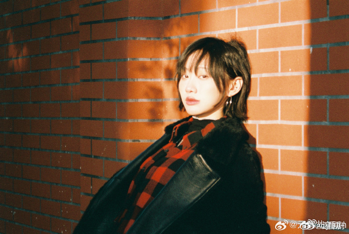 佟掌柜骨子里的江湖气传给了元清元清身上满是闫妮的影子 元清简直是闫妮plus！带