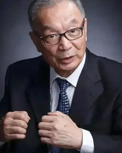 一直以来，我们对于中国都太过苛求了，认为芯片不如美国，机床不如日本，汽车不如德国