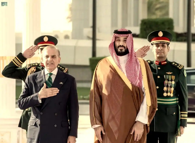 海湾各国对美式武器失望，巴基斯坦则对中方武器很满意：这反差太强烈了！最近海湾那些